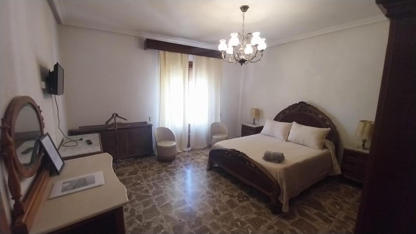 Magdeleine Village Almagro Luaran gambar